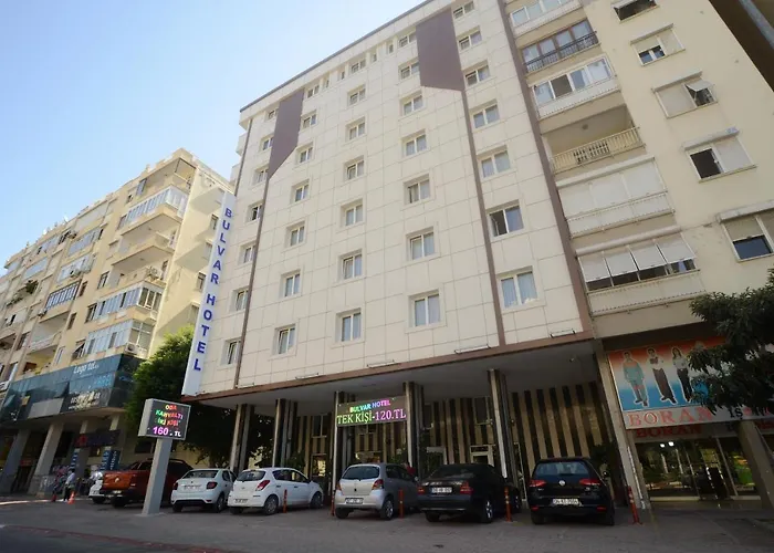 Bulvar Hotel